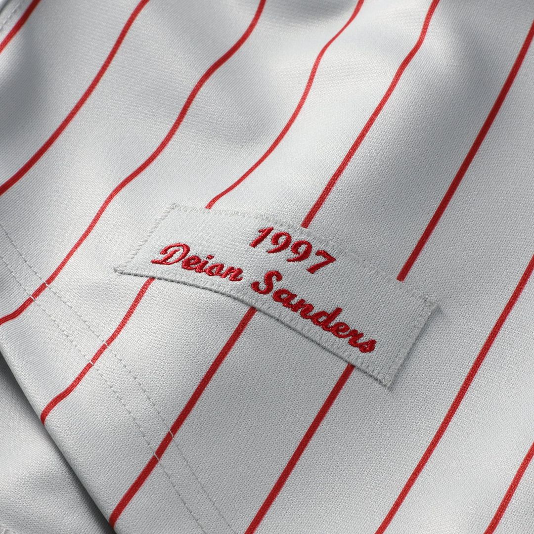 Cincinnati Reds Deion Sanders Mitchell & Ness 1997 Authentic Jersey - Gray MLB Team Jersey Baseball Fan Apparel